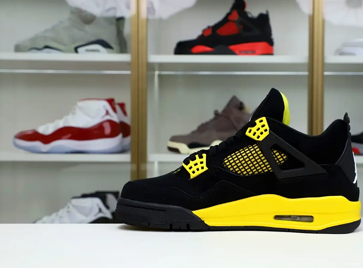 Jordan4 Air  Jordan thunder 2023 0415